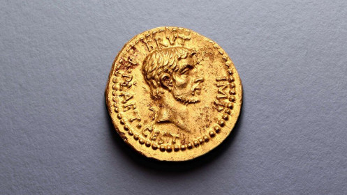 Đồng xu La Mã cổ đại được bán với giá kỷ lục 3.5 triệu USD