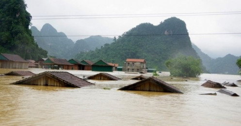 ADB viện trợ 2,5 triệu USD khắc phục hậu quả bão lũ ở miền Trung Việt Nam
