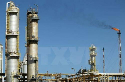 Giá dầu Brent vượt ngưỡng 45 USD/thùng phiên 11/11