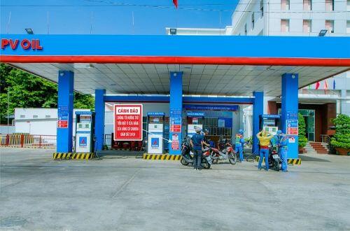 Đại gia kinh doanh xăng dầu Petrolimex lãi trăm tỷ đồng, PV Oil vẫn chưa thoát lỗ