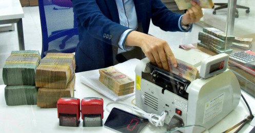 Fitch: Diễn biến kinh tế tích cực đang hỗ trợ các ngân hàng Việt