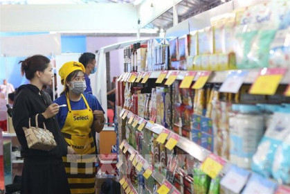 Kích cầu từ đâu?