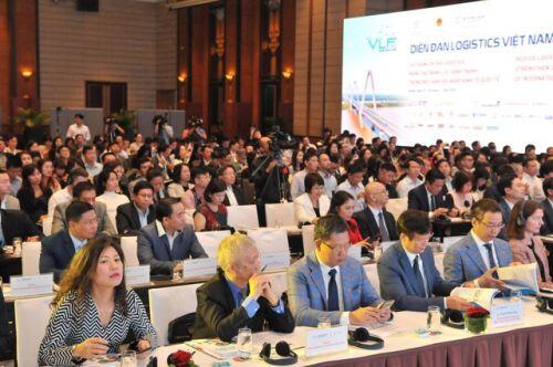 Chủ tịch VCCI: "Chi phí logistics tại Việt Nam đang quá đắt đỏ"