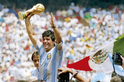 Khối tài sản "khủng" của huyền thoại bóng đá Diego Maradona