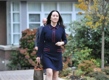 Vụ dẫn độ CFO Huawei: Luật sư cáo buộc nhân chứng “đổi hướng” lời khai