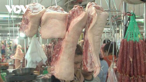 Không lo sốt giá thịt lợn những tháng cuối năm