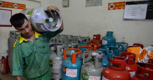Giá gas tăng hơn 120.000 đồng/bình trong năm và vẫn tiếp tục tăng