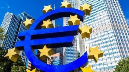 Loại Ba Lan và Hungary, ECB có thể tung ra các biện pháp kích thích kinh tế 500 tỷ Euro
