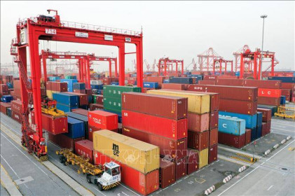 Xuất khẩu của Trung Quốc tăng nhanh nhất trong gần 3 năm