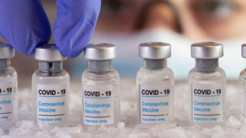 Anh bắt đầu tiêm phòng vaccine COVID-19 hàng loạt