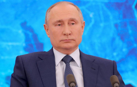 Ông Putin tin Tổng thống Trump sẽ không rút khỏi chính trường