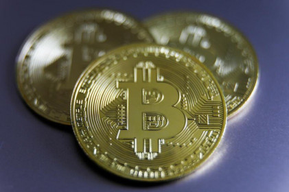 Giá Bitcoin hôm nay ngày 21/12: Giá Bitcoin tiệm cận mốc 24.000 USD, giới chuyên gia cảnh báo rủi ro có thể xảy ra