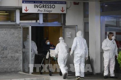 Gia đình các nạn nhân tử vong do COVID-19 muốn kiện Thủ tướng Italy Giuseppe Conte