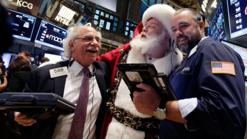 "Sóng ông già Noel" kéo tâm lý giới đầu tư ổn định trở lại