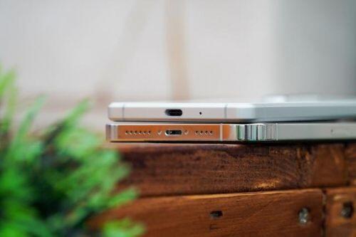 Sony Xperia 1 II đọ dáng iPhone 12 Pro Max: 30 triệu chọn smartphone nào?