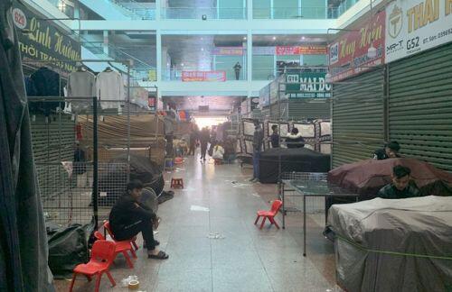Lạ "chưa từng thấy": Tiểu thương chợ Ninh Hiệp đồng loạt "đóng cửa" áp Tết