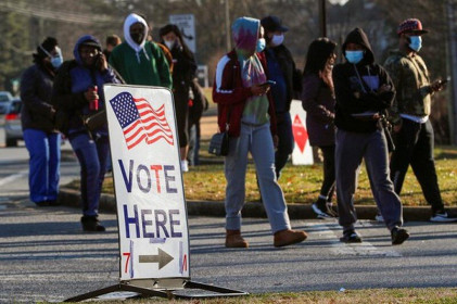 Bầu cử Thượng viện Mỹ ở bang Georgia: “Nín thở” chờ kết quả