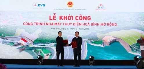 Vietcombank tài trợ 4.000 tỷ đồng xây dựng thủy điện Hòa Bình mở rộng
