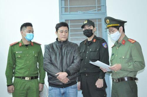 Khởi tố nam tiếp viên Vietnam Airlines, bắt giam 2 tài xế chở người Trung Quốc nhập cảnh trái phép