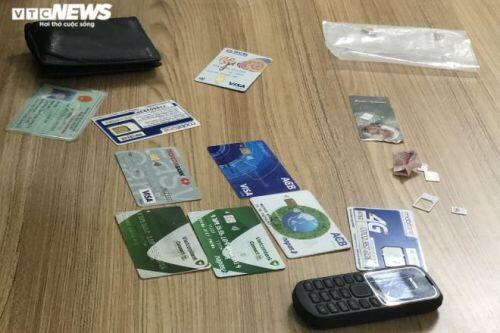 Bắt 3 thanh niên chiếm đoạt tài khoản Facebook để lừa đảo