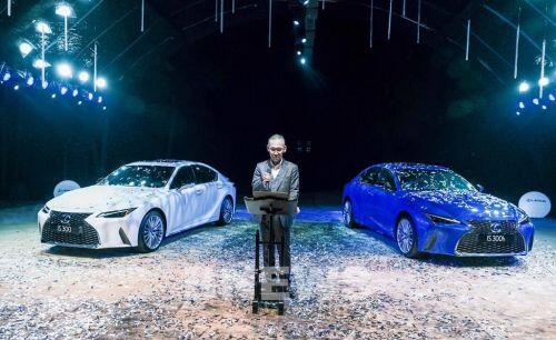 Ra mắt sedan hạng sang cỡ nhỏ Lexus IS 2021 với giá bán từ 2,130 tỷ đồng