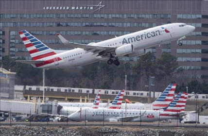Giá vé máy bay ở Mỹ rớt xuống thấp nhất trong vòng 2 thập kỷ