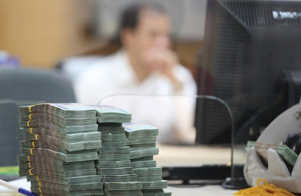Thách thức nợ xấu chưa qua