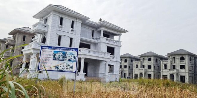 Cuối năm, "cò đất" thi nhau thổi giá loạt dự án "đắp chiếu'' phía Tây Hà Nội