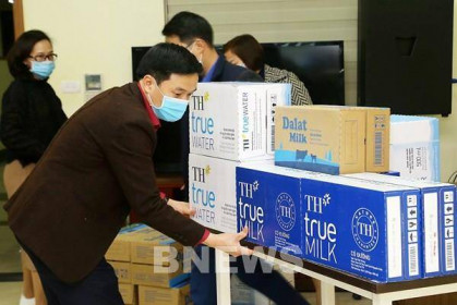 Tập đoàn TH tặng 201.600 ly sữa tươi tiếp sức Hải Dương, Quảng Ninh chống dịch COVID-19