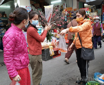 Hà Nội: Sôi động thị trường Tết ông Công, ông Táo