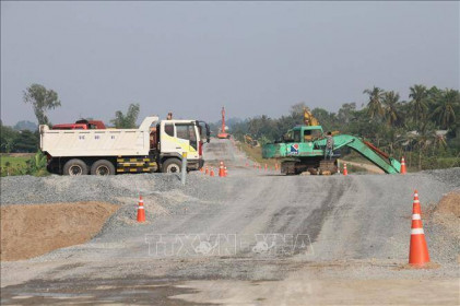Xây dựng kế hoạch đẩy nhanh dự án cao tốc Trung Lương - Mỹ Thuận