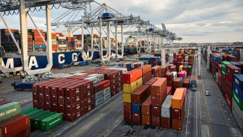 Các hãng vận tải ưu tiên chở container rỗng đến Trung Quốc giữa "cơn khát" toàn cầu