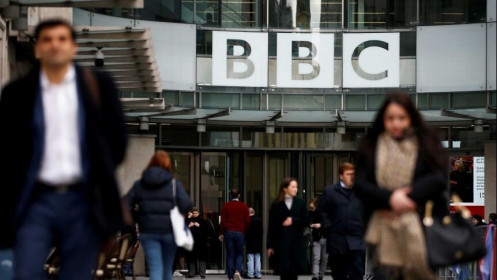 Trung Quốc thẳng tay cấm cửa kênh BBC World News, Anh-Mỹ nói gì?