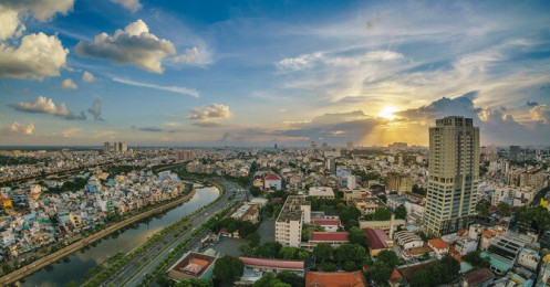 Bất động sản Việt Nam nắm cơ hội phục hồi 2021