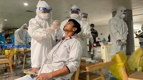 Ổ dịch Covid-19 sân bay Tân Sơn Nhất: Thêm 2 trường hợp dương tính, chủng virus lần đầu tiên xuất hiện tại Việt Nam và Đông Nam Á