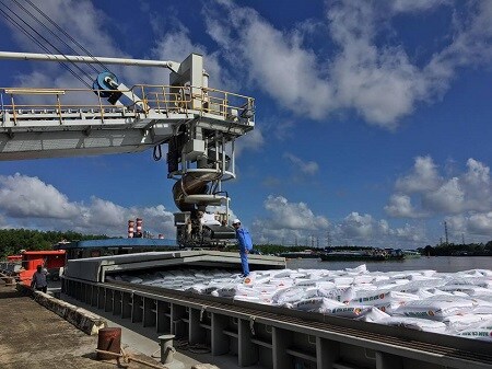 Kinh tế Việt Nam năm 2021: Từ giữ thăng bằng đến phát triển bền vững