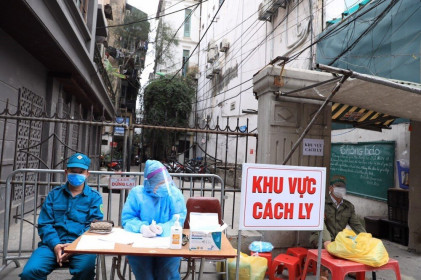 Covid-19 ở Hà Nội: Tạm đóng cửa quán ăn đường phố, quán trà đá vỉa hè từ 0h ngày 16/2