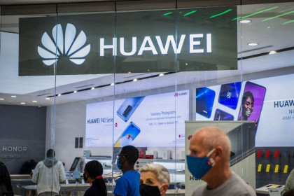 Vì sao Huawei vẫn chưa từ bỏ thị trường smartphone?