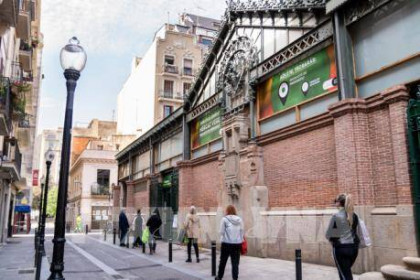 Tây Ban Nha thu giữ 4 triệu khẩu trang y tế giả