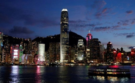 Khối lượng giao dịch chứng khoán Hồng Kông tăng gấp 4 lần so với chứng khoán London