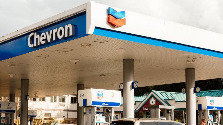 Warren Buffett thấy gì ở Chevron?