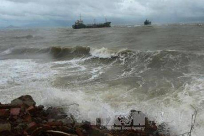 Dự báo bão Dujuan có thể đi vào Biển Đông, trở thành cơn bão số 1