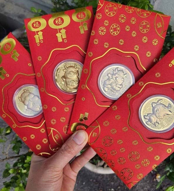 Ngày vía Thần Tài: Nhiều mặt hàng ăn theo hút khách