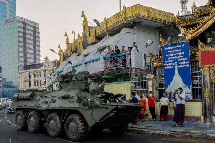 Mỹ ra tối hậu thư cho quân đội Myanmar, cấm vận hai tướng
