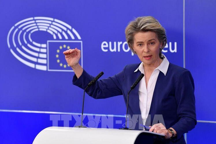 Bài toán khó về quyền tự chủ của EU