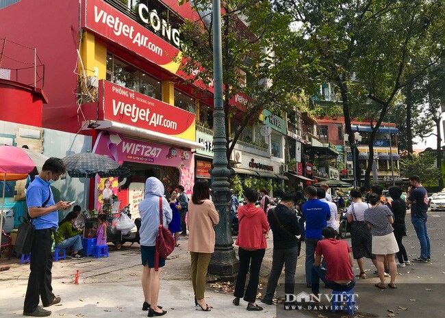 Giá vé bay Vietnam Airlines, Vietjet, Bamboo Airways giảm sốc sau Tết: Vì sao khách vẫn không ham?