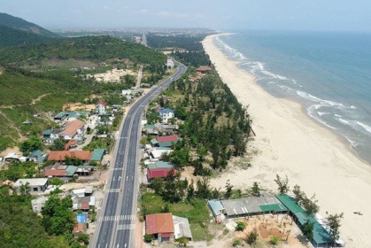 Quảng Bình đầu tư hơn 2.200 tỷ đồng xây dựng hệ thống đường ven biển