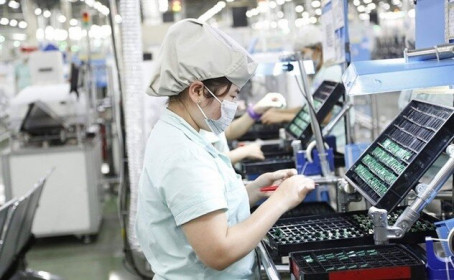 Tăng vọt vốn FDI 'rót' vào Việt Nam mở rộng sản xuất