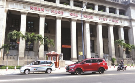 Mật ngọt trái phiếu và trái đắng M&A