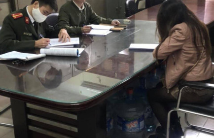 Xử lý hai phụ nữ tung tin hơn 100 ca mắc COVID-19 ở Hà Nội